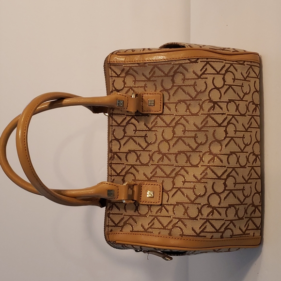 Calvin Klein Monogram Purse - Picture 1 of 10